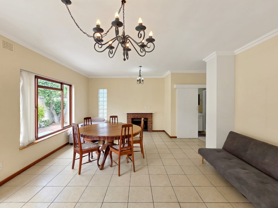 1 Bedroom Property for Sale in Bloubergrant Western Cape